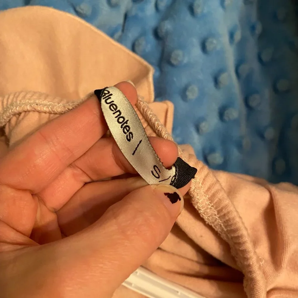 ~2 for $25 or 3 for $30 ~ baby pink off the shoulder frill top bodysuit - Picture 2 of 2